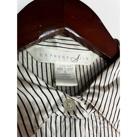 Express Silk Long sleeve button down Size small 100% silk - Picture 3 of 5